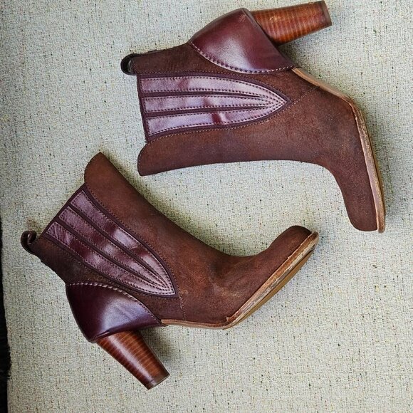 UGG Shoes - Ugg Australia Ladies Heel Boots Shoes Real Fur Sole Bed Brown Leather Size 8.5US